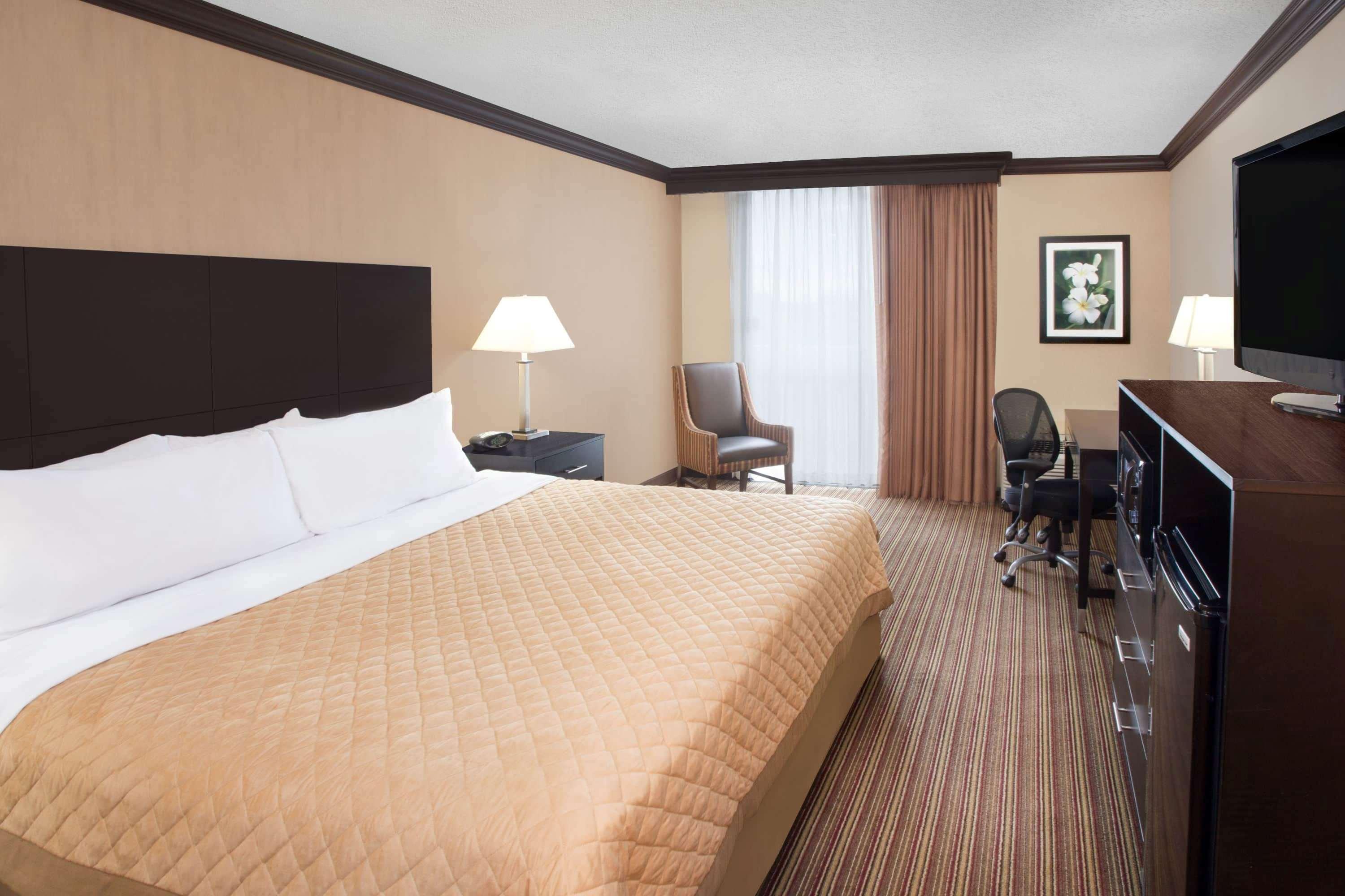 Hotel Wyndham Garden Schaumburg Chicago Northwest Extérieur photo