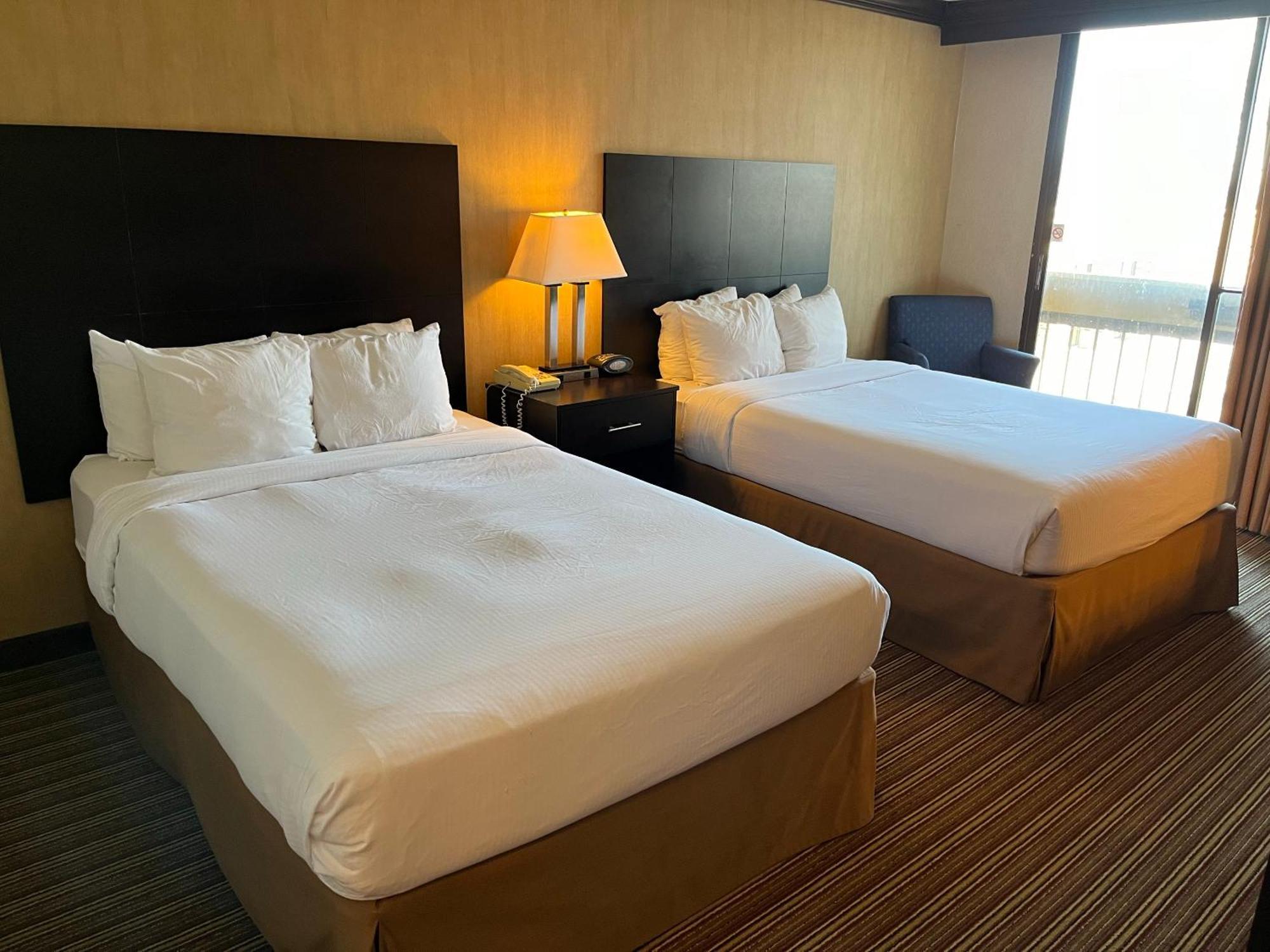 Hotel Wyndham Garden Schaumburg Chicago Northwest Extérieur photo